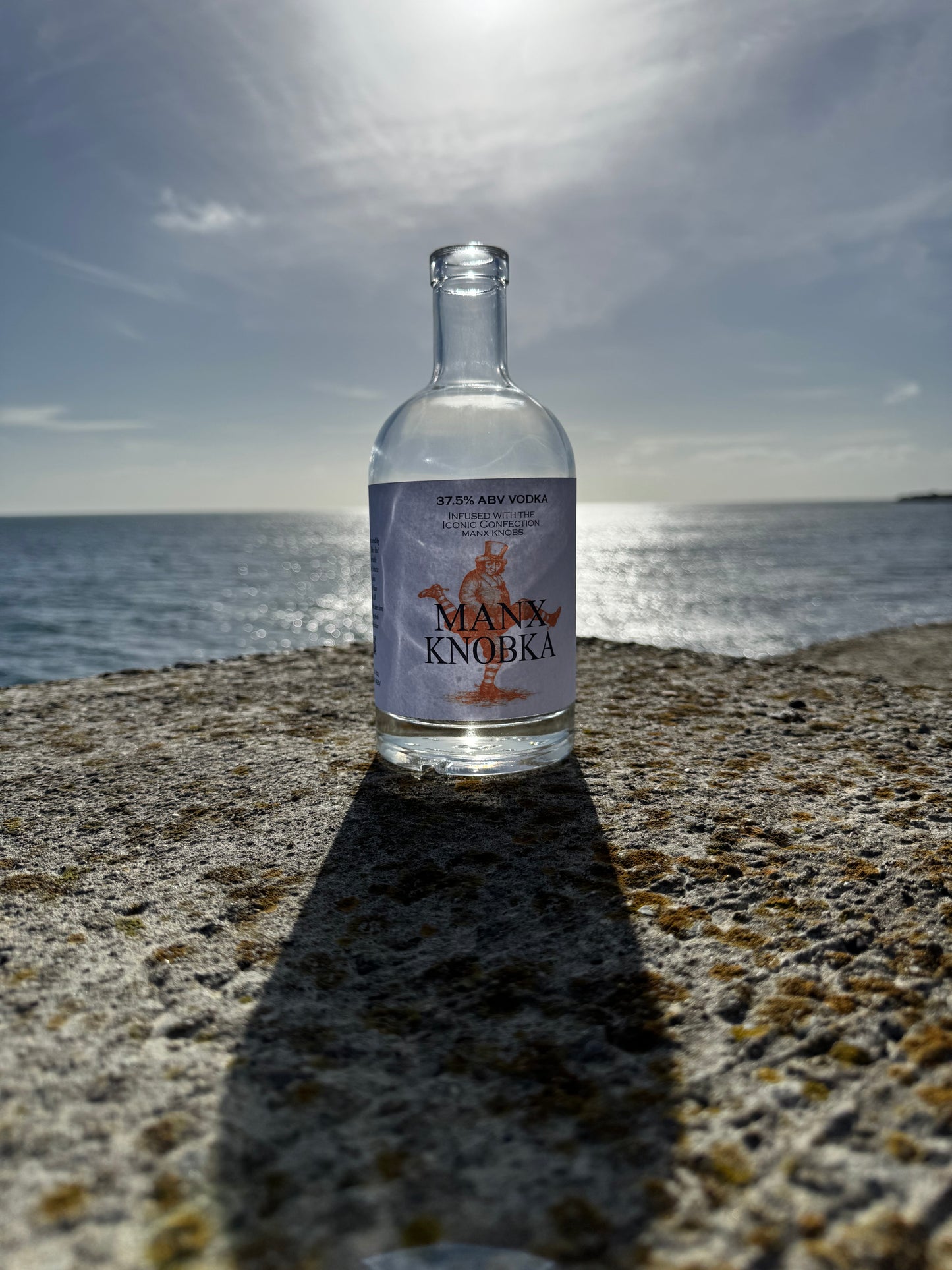 Manx Knobka - 37.5% ABV Vodka made with Manx Knobs & Green Mann Spring Water.