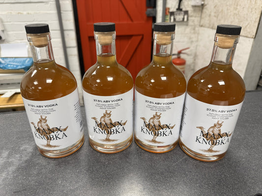 Manx Knobka - 37.5% ABV Vodka made with Manx Knobs & Green Mann Spring Water.